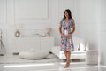 Těhotenské, kojící šaty Lovely Midi Dress Light Paisley SS