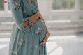 Těhotenské, kojící šaty Two Ways Midi Dress Eucalyptus