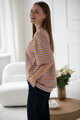 Triko ke kojení Mamahood Lila Stripes