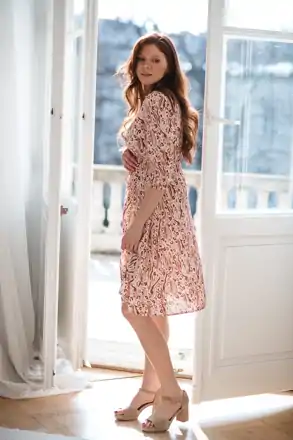 Těhotenské, kojící šaty, 3/4 rukáv, Lovely Midi Dress Beige Print