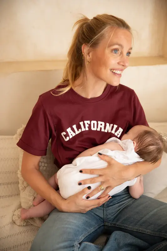 Kojící triko se zipy California Burgundy Kojící triko se zipy California Burgundy