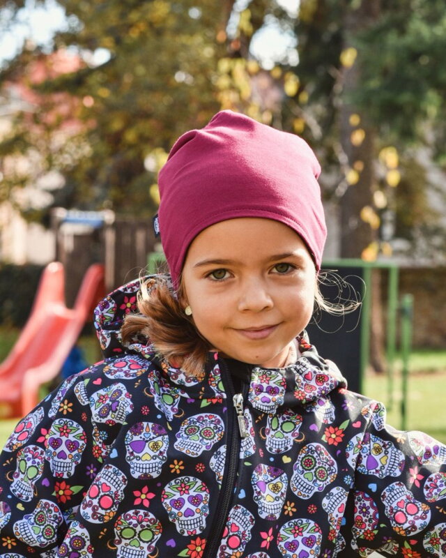 Dětská čepice bavlněná, oboustranná, černá+cyklámen